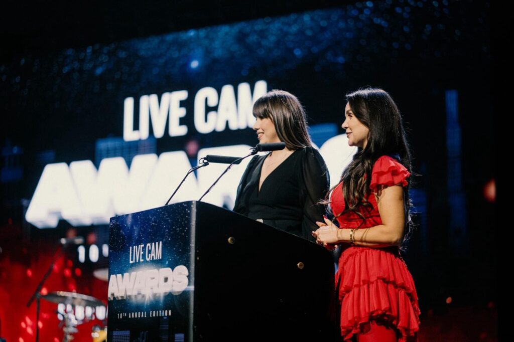 abe7a520 f77c 4d49 91ea 0e9a32c42cc8